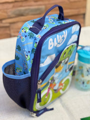 COMBO LONCHERA Y BOTELLA DE AGUA BLUEY + CAJA DE PLUMONES GRATIS
