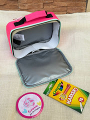LONCHERA NIKE ROSA +CAJA DE PLUMONES GRATIS