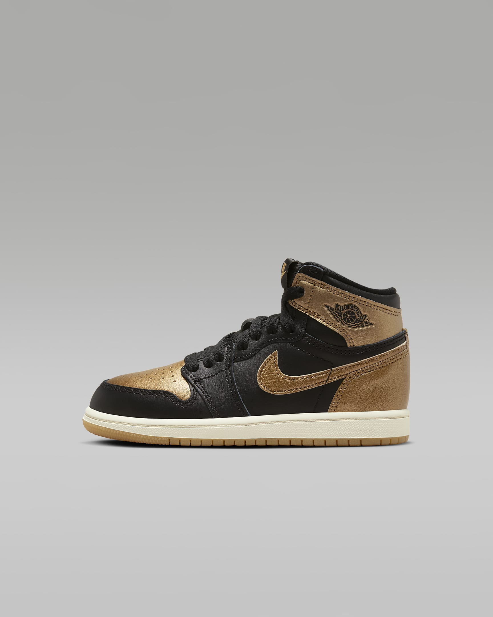 TENIS Jordan 1 Retro High OG "Black and Gold" - NIÑOS PEQUEÑOS