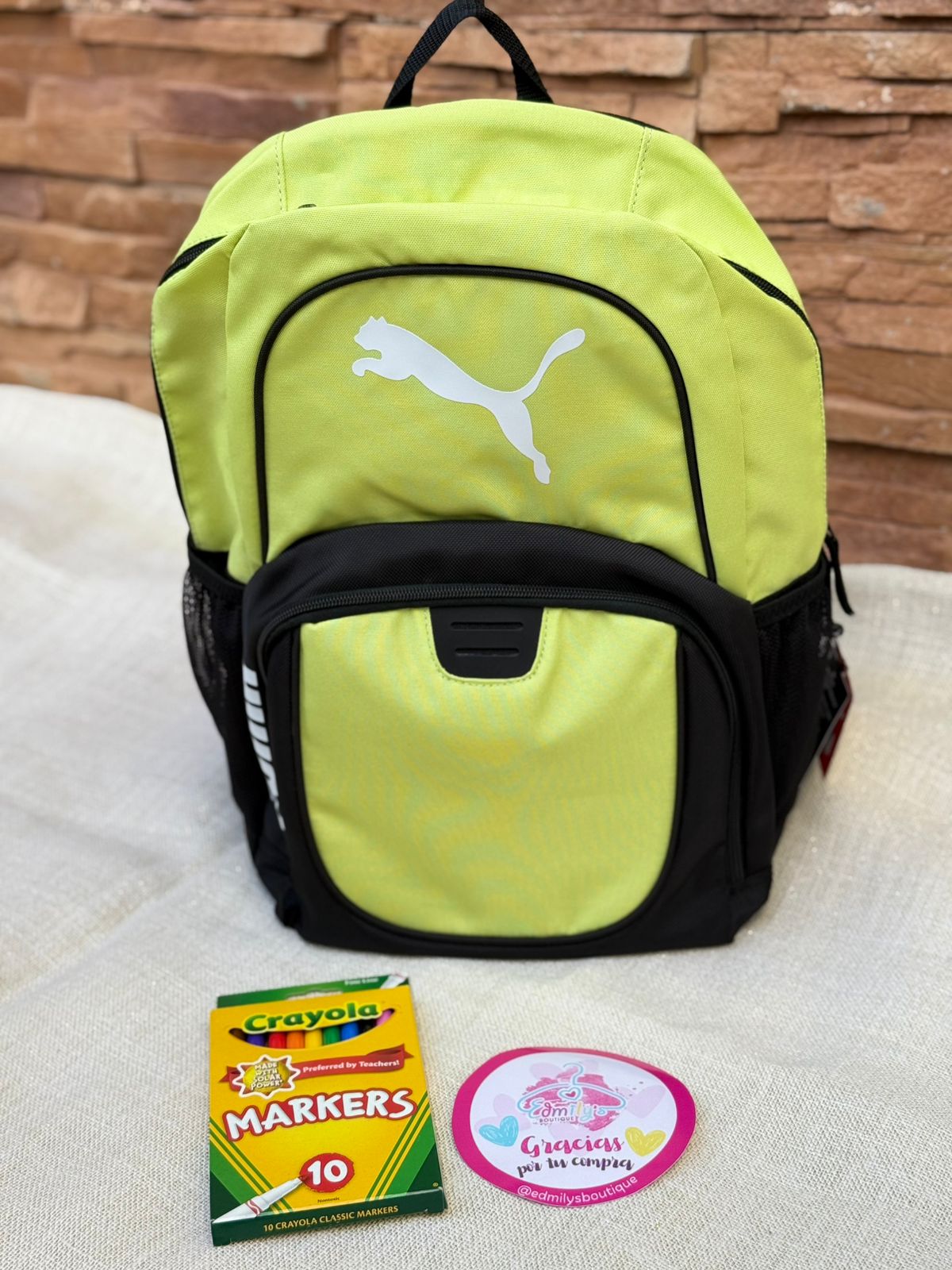 MOCHILA PUMA +CAJA DE PLUMONES GRATIS