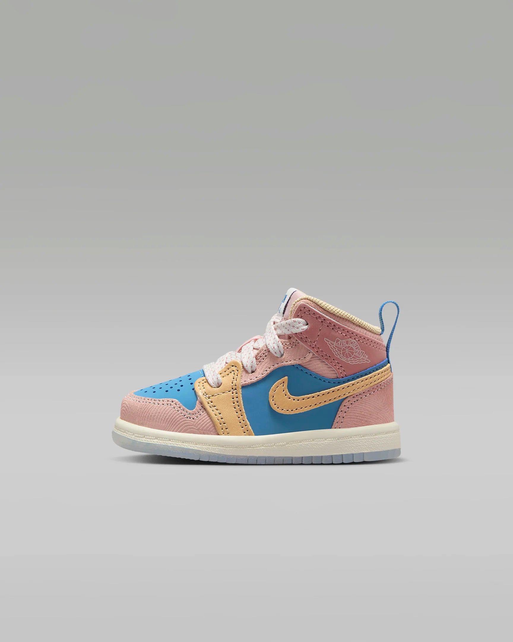 Tenis Jordan 1 Mid / Baby  y niños pequeños