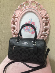 DISPONIBLE-BOLSA COACH